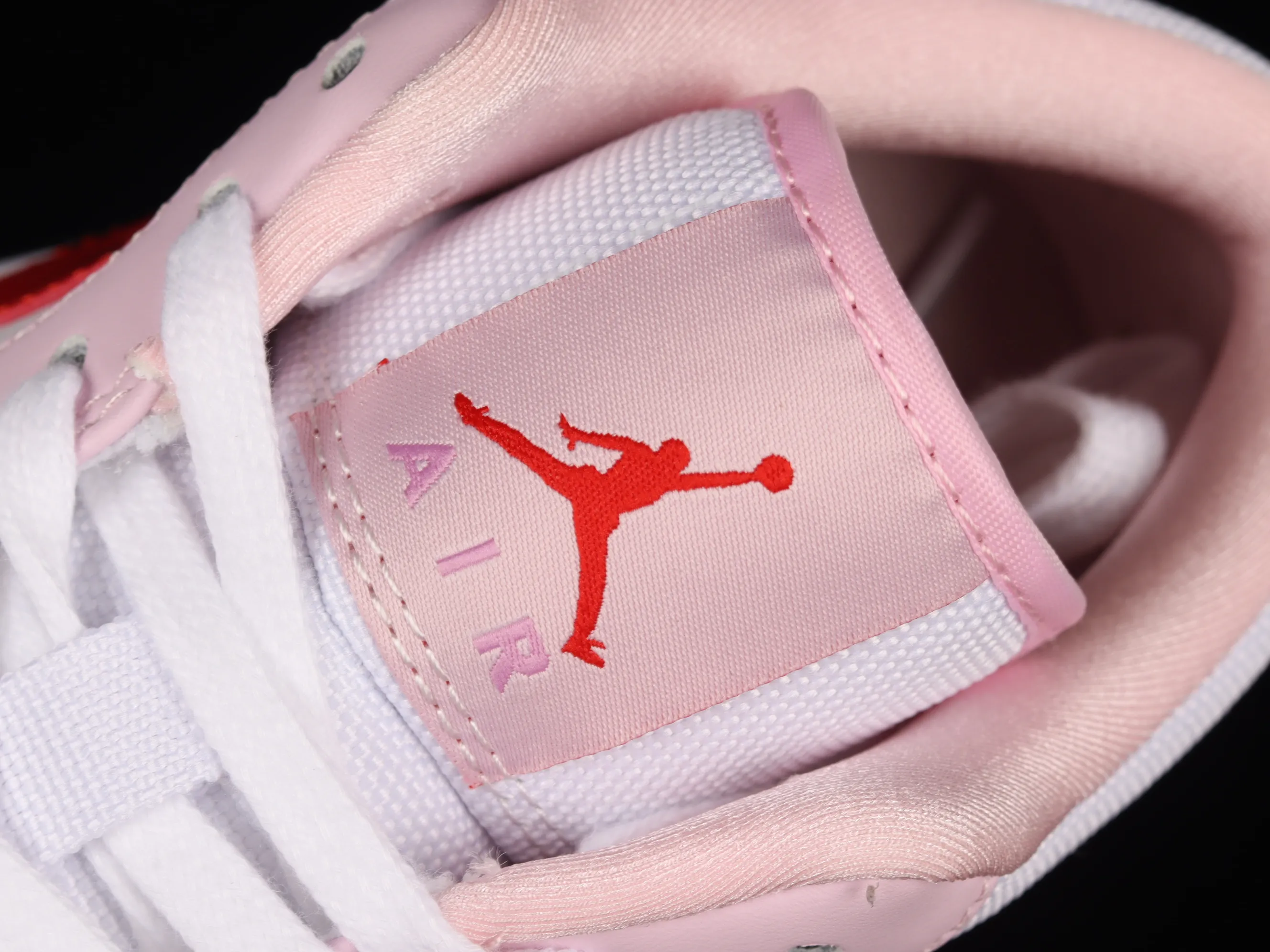 All categories Air Jordan Jordan series basketball shoes Air Jordan 1 Low Z version Air Jordan 1 Low AJ1 Joe 1 white and pink hook low-top casual sneakers DR0758-170